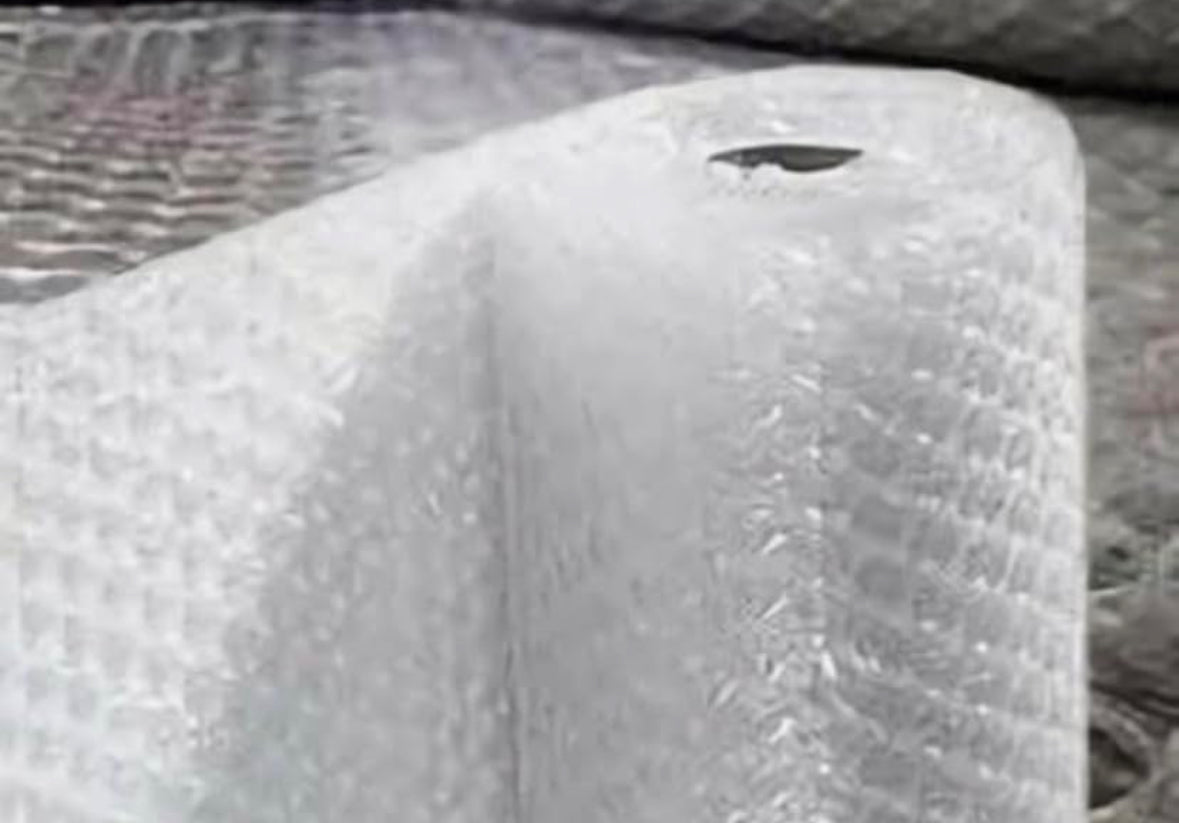 Plastico de Poliburbuja Grande para embalaje y empaque de objetos frágiles de 1.22 metros de ancho.